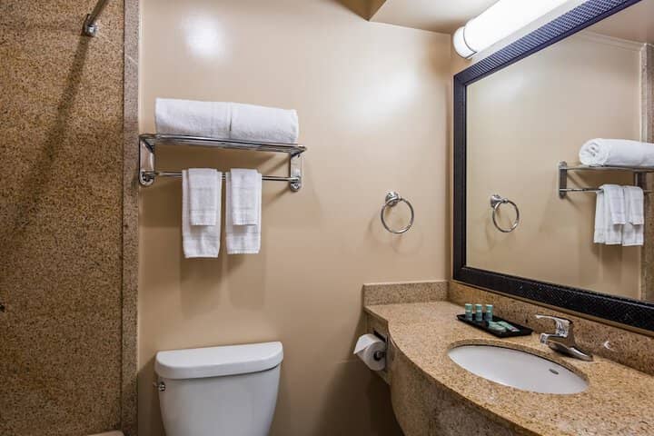 Room 17 of 30